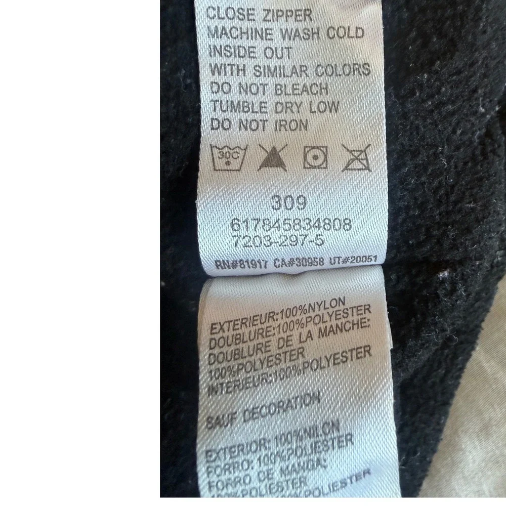 Nike Kids Hooded Puffer Jacket Size 5 Black Swoosh Fleece Lined Nylon Waterproof